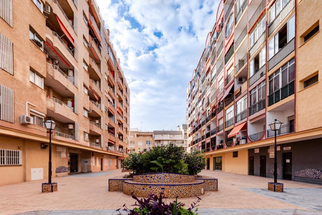 Estudio La Loma Apartment ตอร์เรเวียคา ภายนอก รูปภาพ